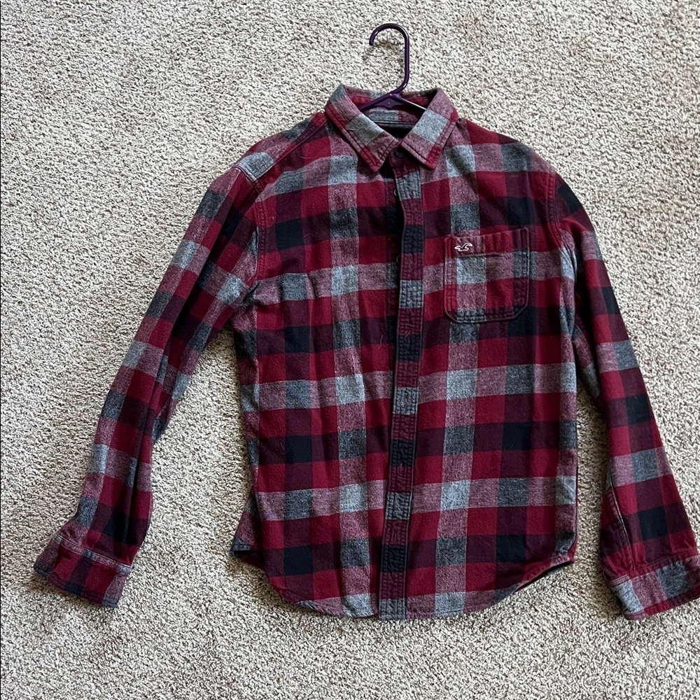 Hollister Men's Red and Black Plaid Button-Down Flannel. Medium.